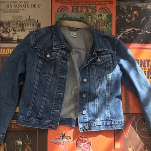 MEDIUM WASH DENIM JACKET
